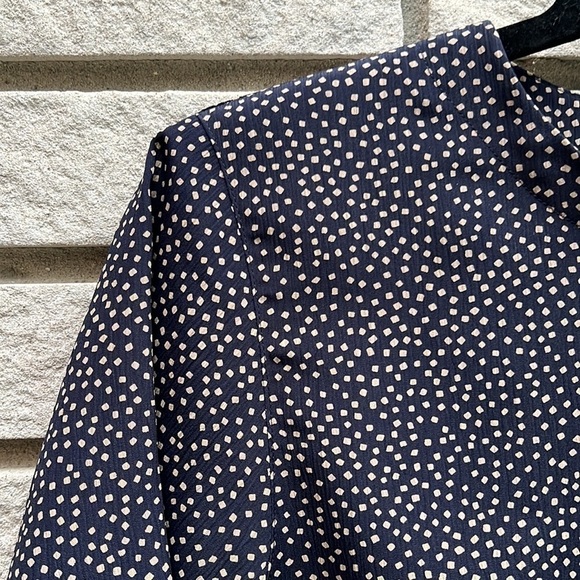 Alfred Dunner Petite Blouse Navy/Camel Sz 8 - Picture 3 of 9